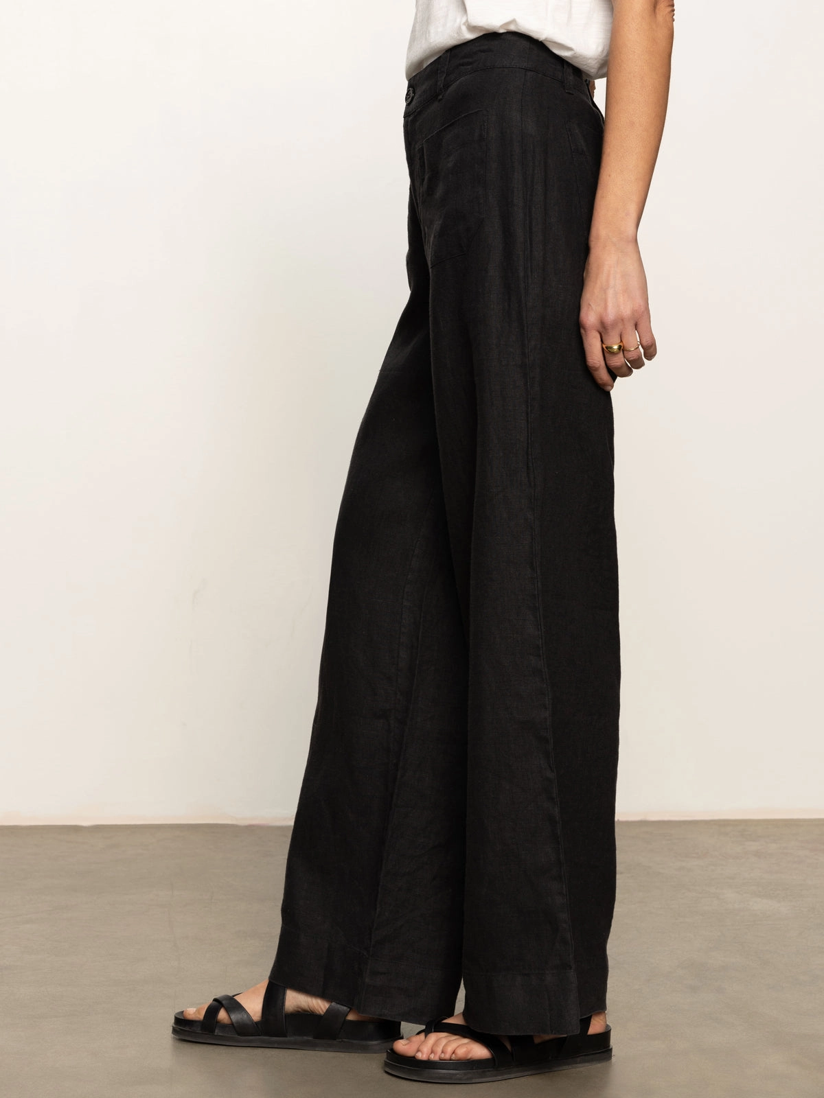 The Linen Marine Wide Leg Semi-High Rise Pant Black Elegant