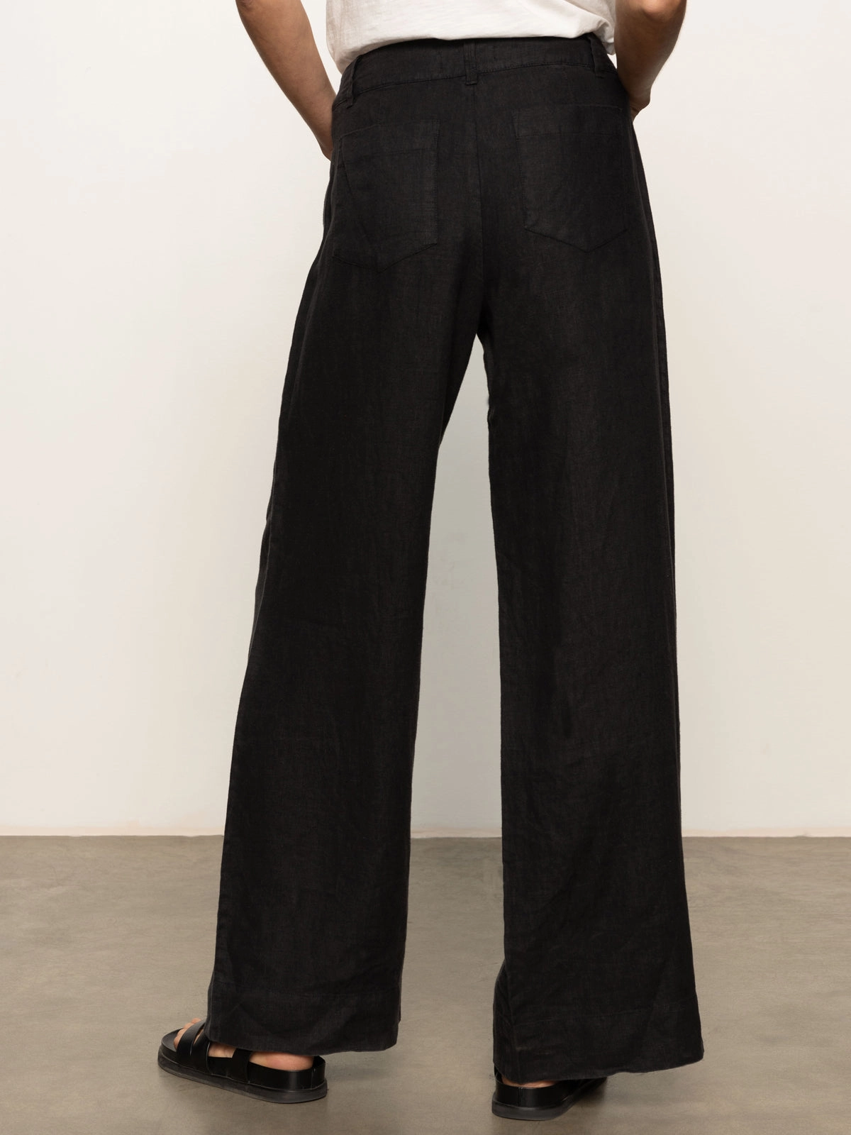 The Linen Marine Wide Leg Semi-High Rise Pant Black Elegant