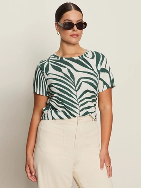 The Perfect Tee Green Oasis Extended Sizing Day-to-Day Comfort Comfy Outfit