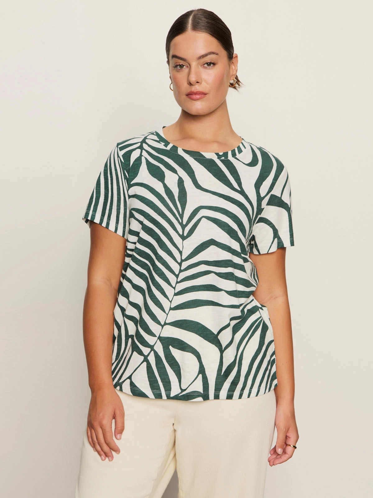 The Perfect Tee Green Oasis Extended Sizing summer breeze