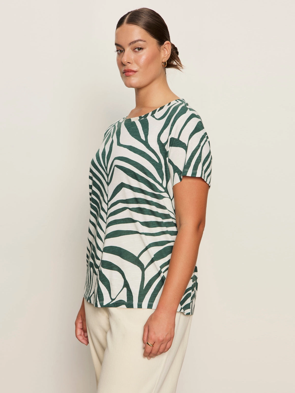 The Perfect Tee Green Oasis Extended Sizing summer breeze