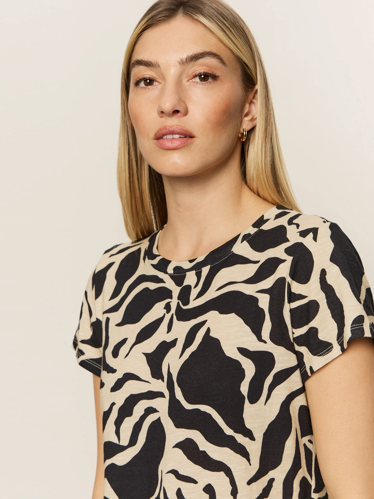 Minimal Style Look The Perfect Tee Mirage