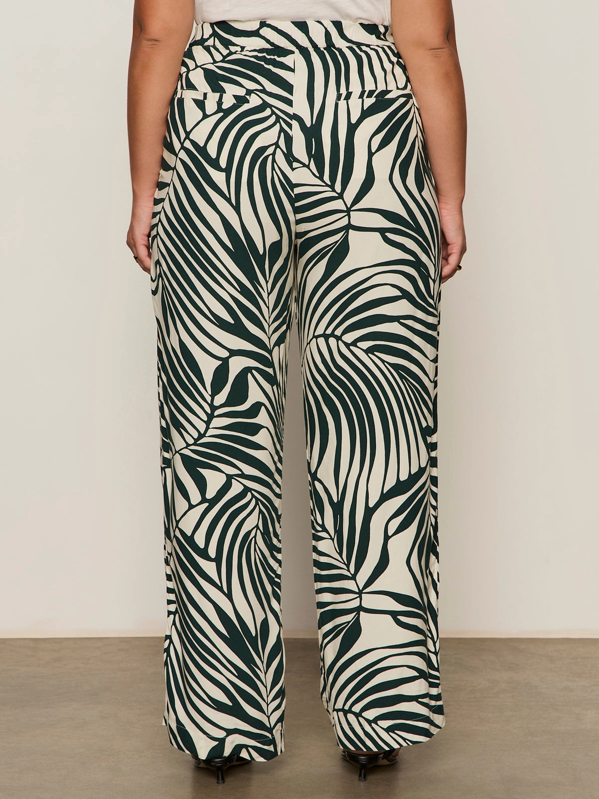 The Soft Trouser Green Oasis Extended Sizing Cotton-soft