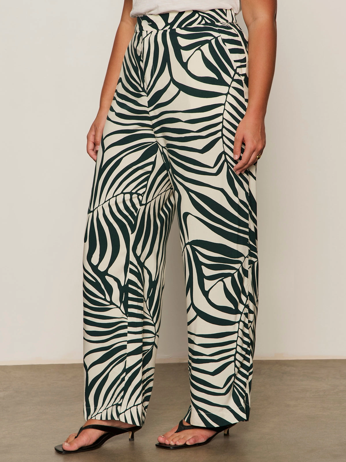 The Soft Trouser Green Oasis Extended Sizing Cotton-soft