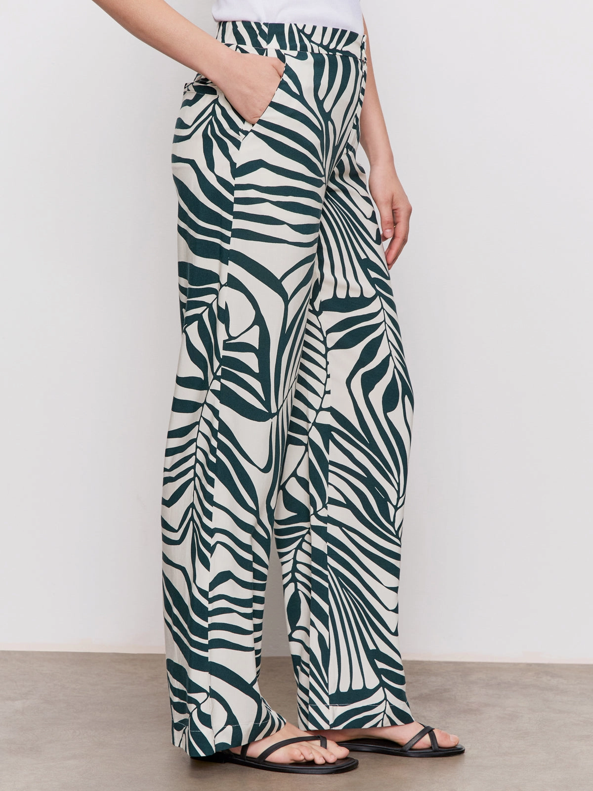 The Soft Trouser Green Oasis Viral