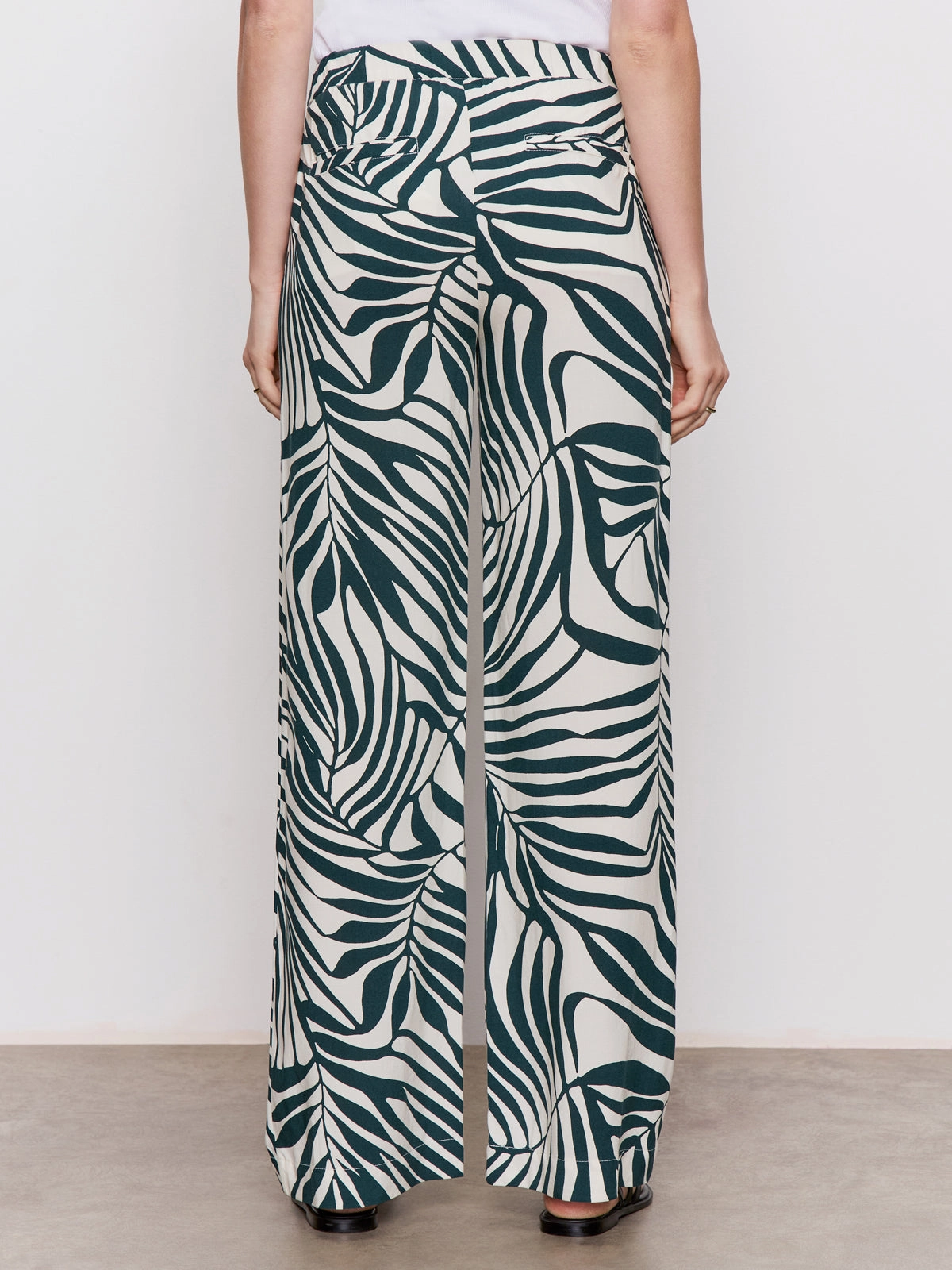 The Soft Trouser Green Oasis Viral