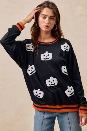 IT1508H-69P | HALLOWEEN THEME PUMPKIN PATCHED SWEATSHIRT Insulated Warmth