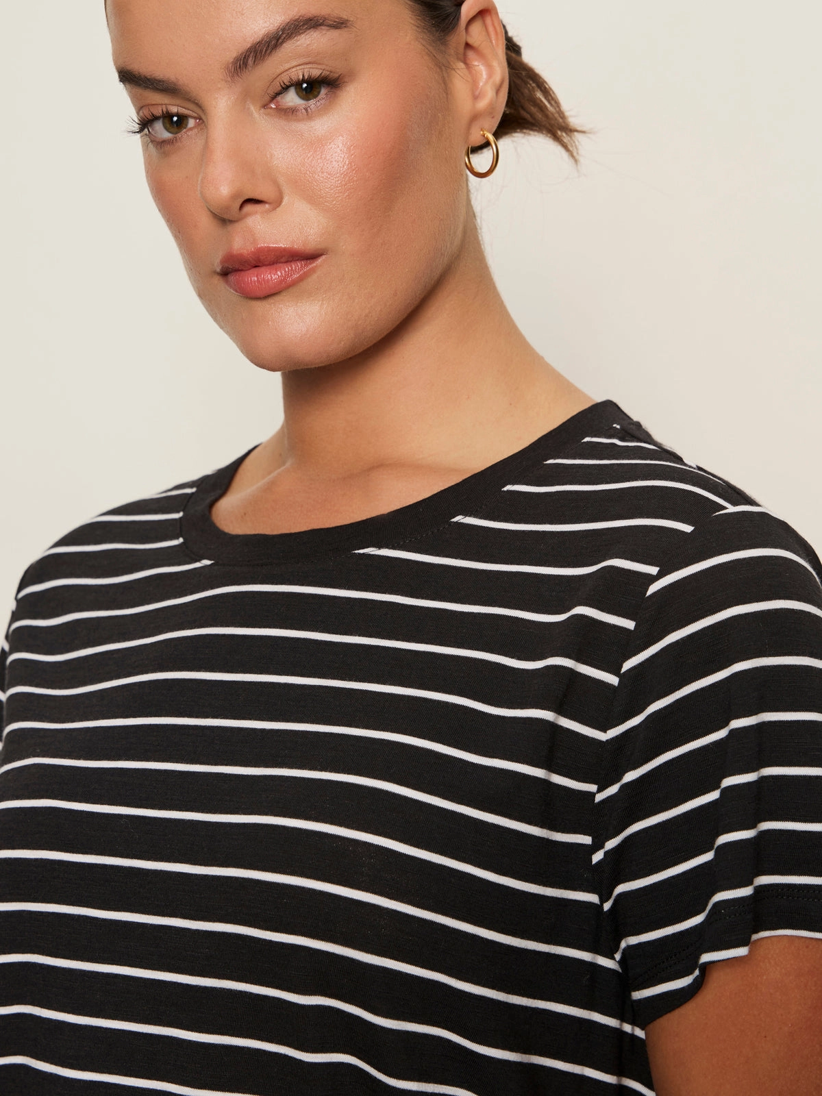 Soft Material The Perfect Tee White/Black Stripe 5 Extended Sizing