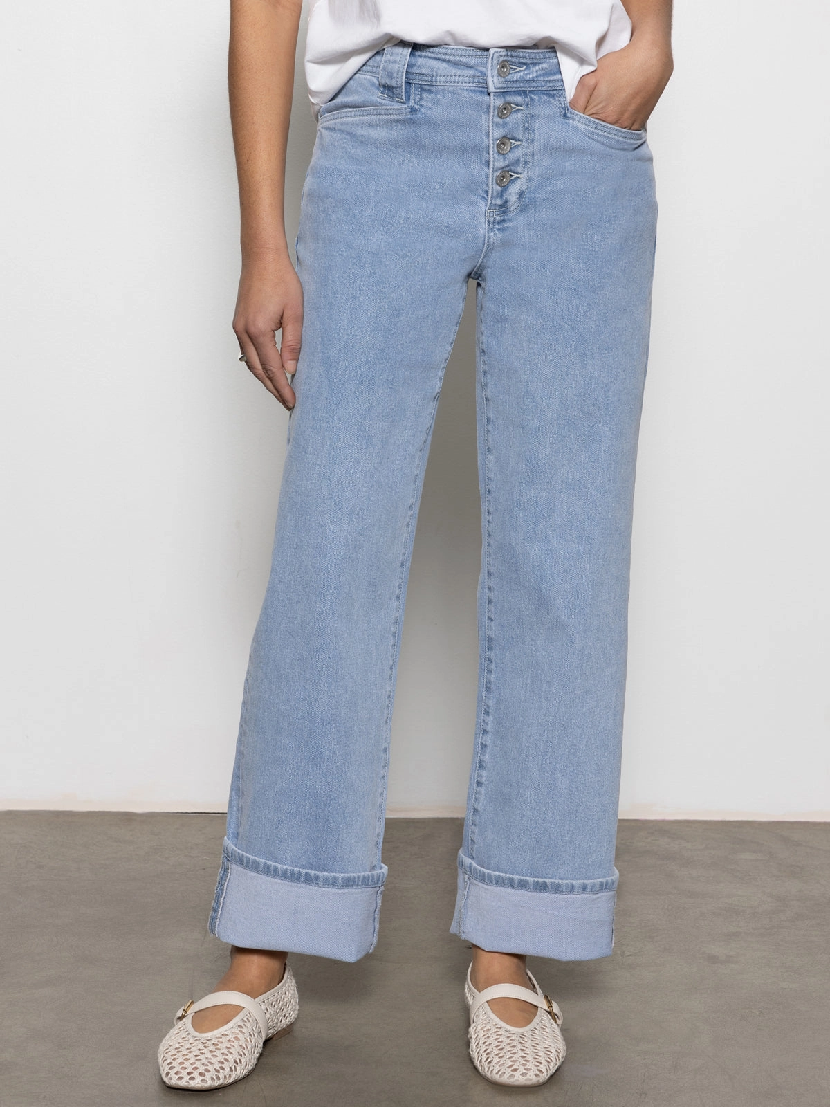 Total Ease Luna Cuffed Standard Rise Jeans Blue Moonlight