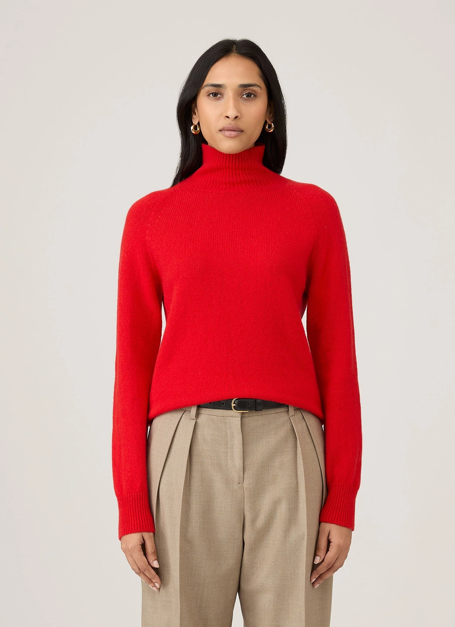 Retro Women's Lambswool Funnel Neck Jumper in Bright Red