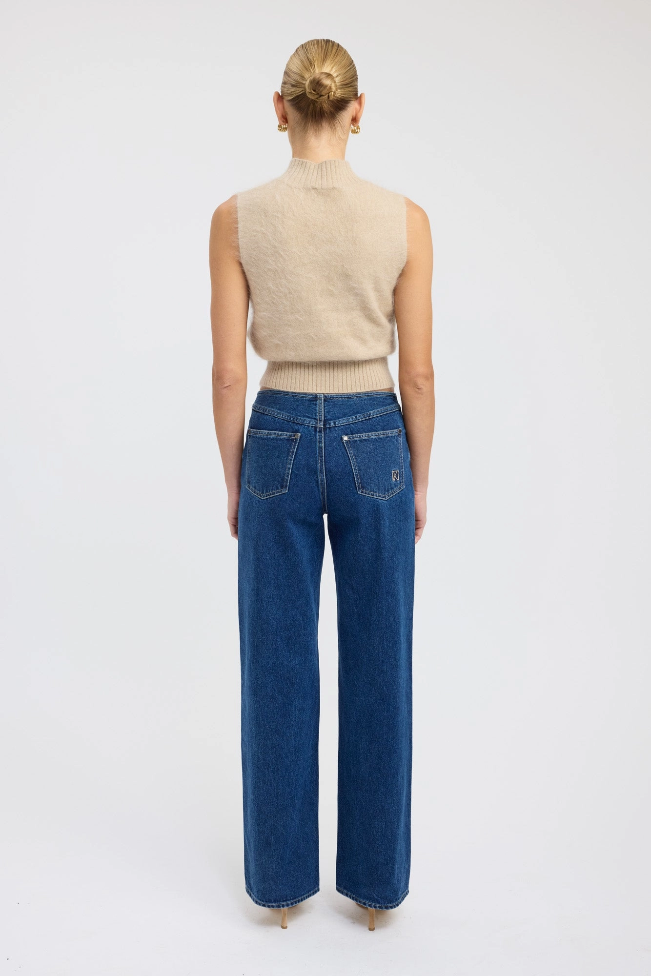 Unique Profile Steele Jean