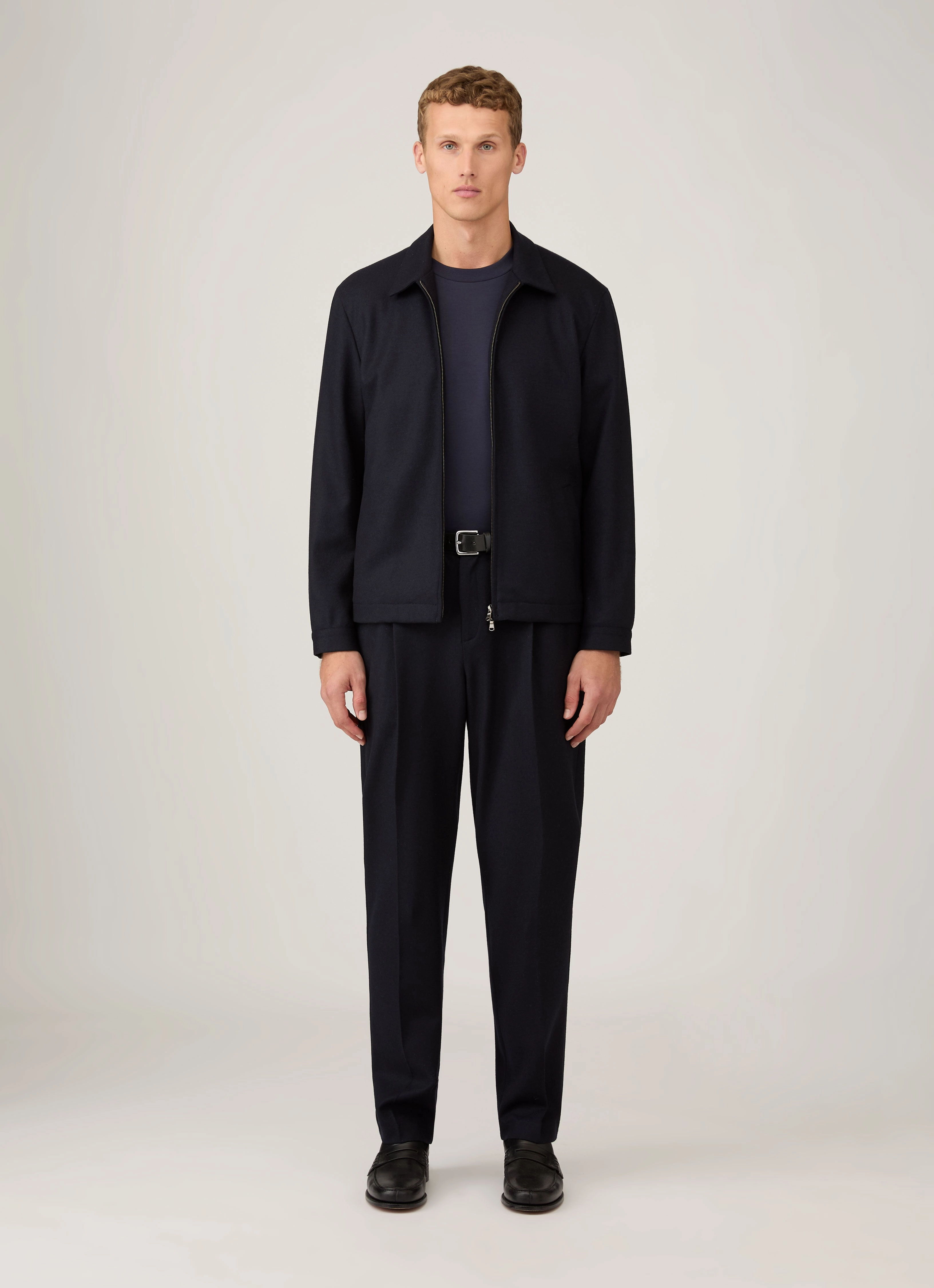 Urban Fit Men's Oversized Heavyweight T-shirt in Navy