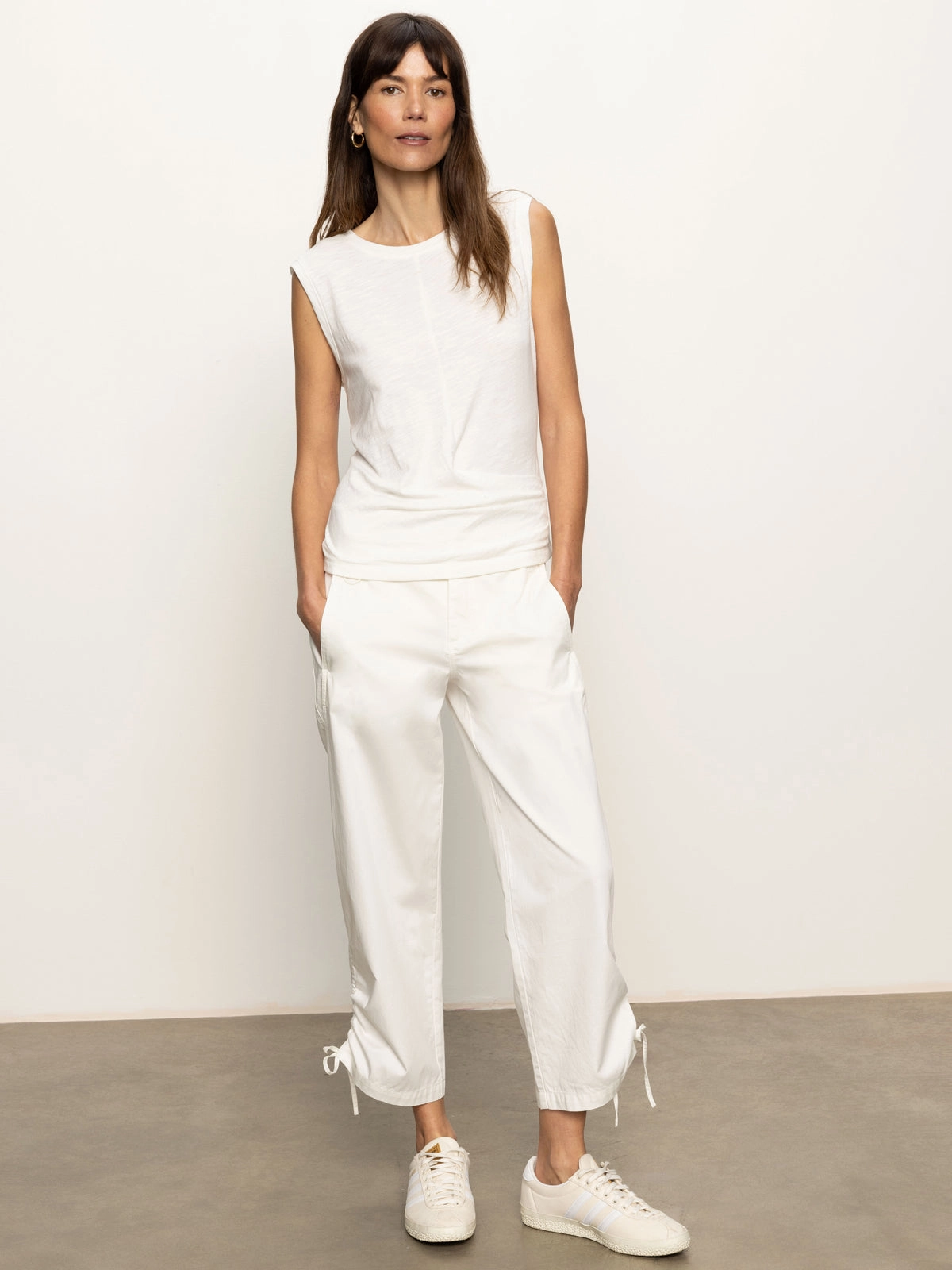 Utility High Rise Capri Pant Bleached White All-Day Stretch