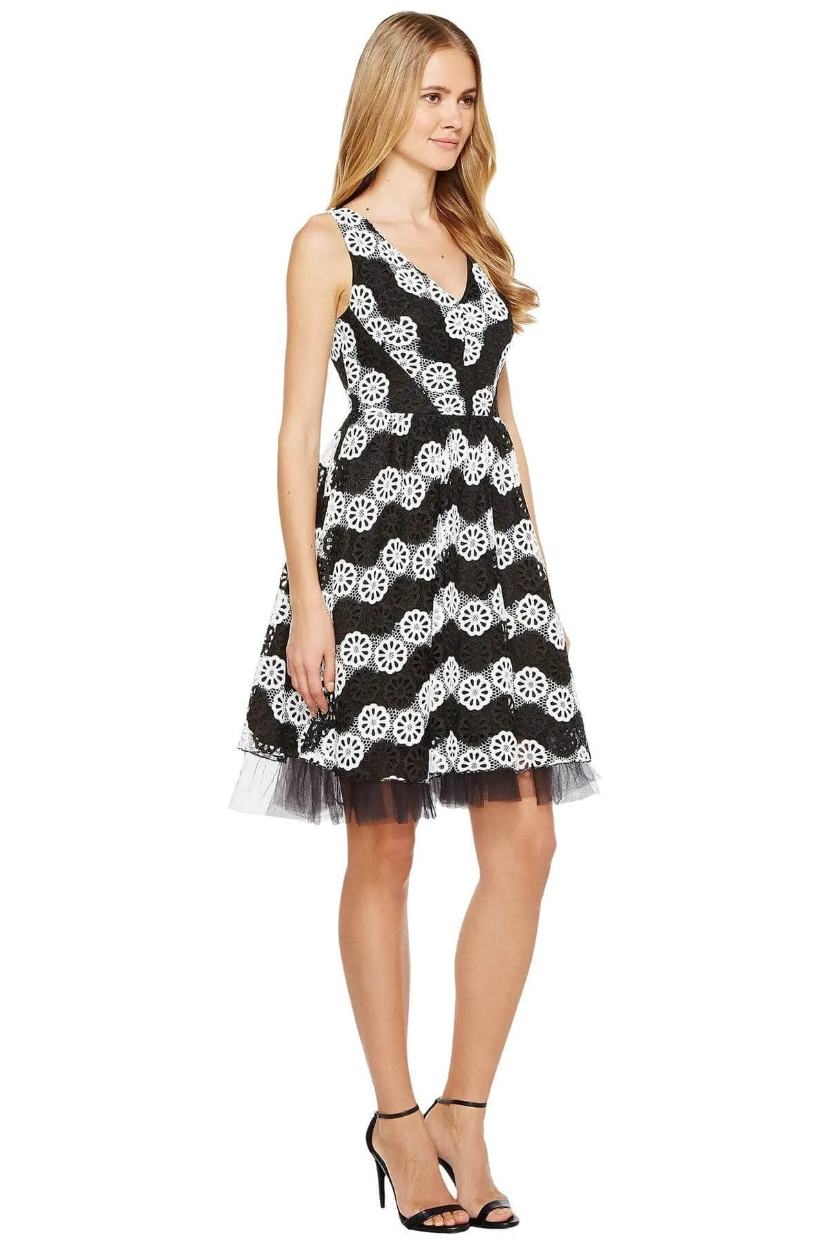 Valeria Dress - B&W Popular Garment