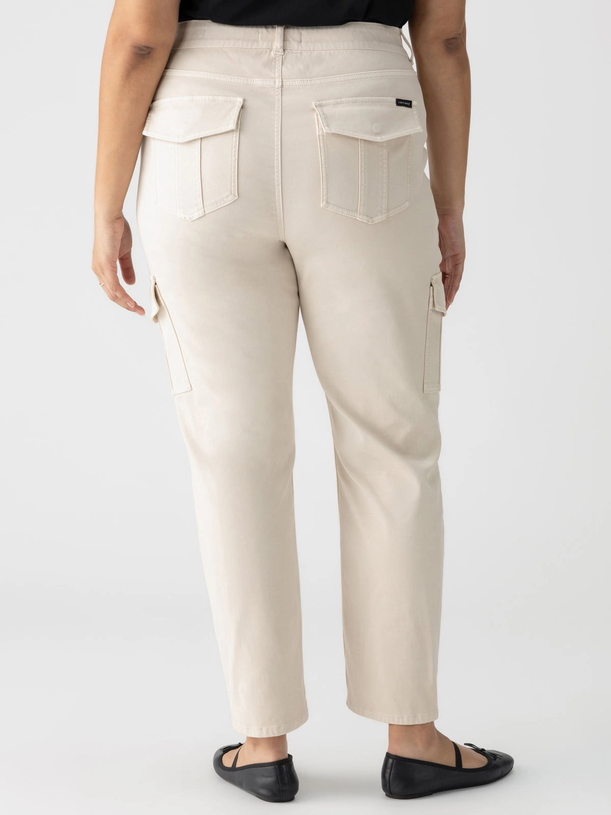 Versatile Fit Sculpted Hayden Cargo Standard Rise Pant Toasted Almond Extended Sizing