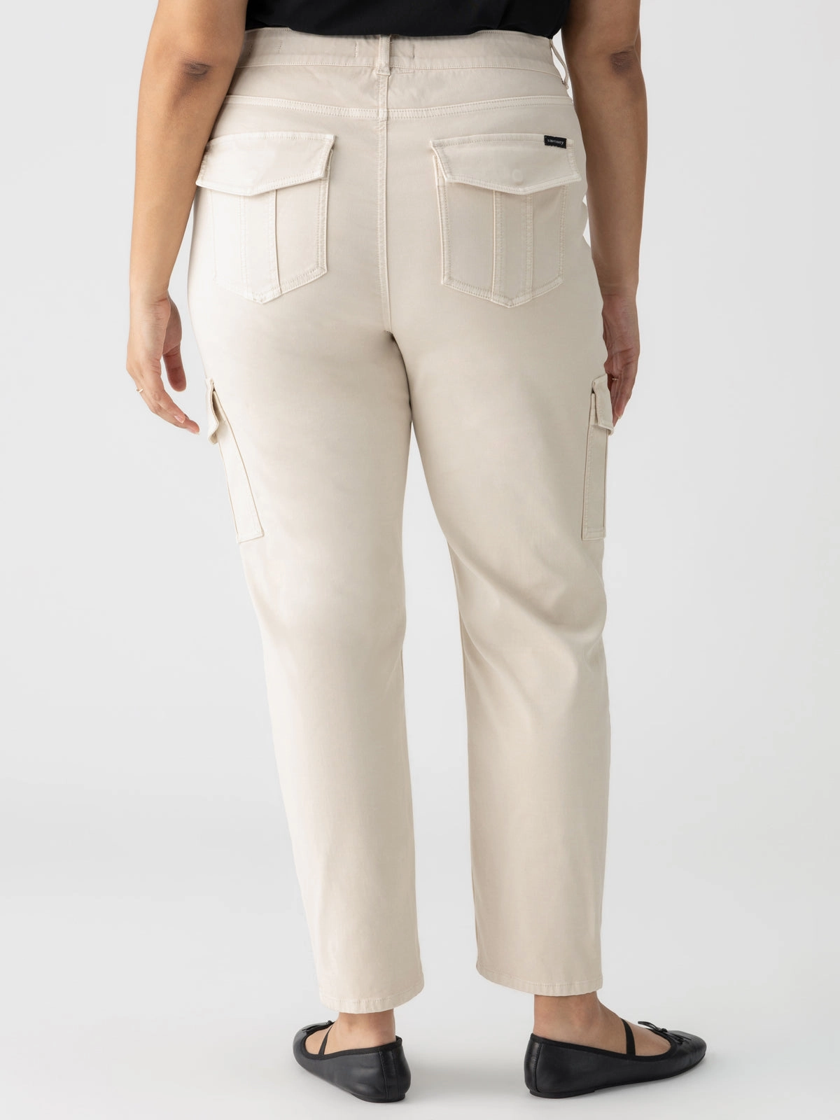 Versatile Fit Sculpted Hayden Cargo Standard Rise Pant Toasted Almond Extended Sizing