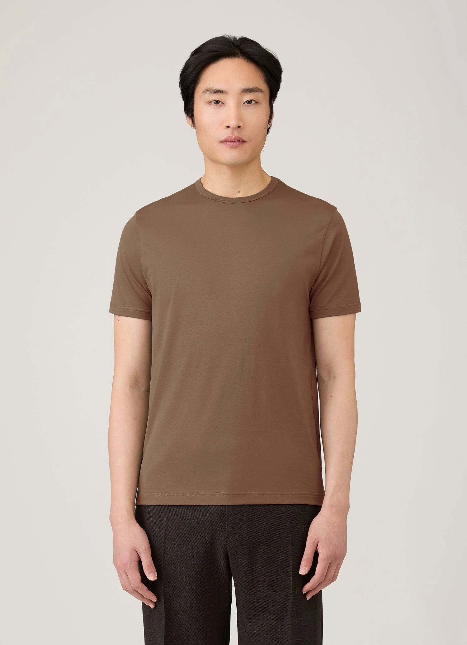 Versatile Form Men's Classic T-shirt in Bark