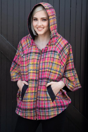 Comfortable Jacket Mari Cape - Pink Plaid