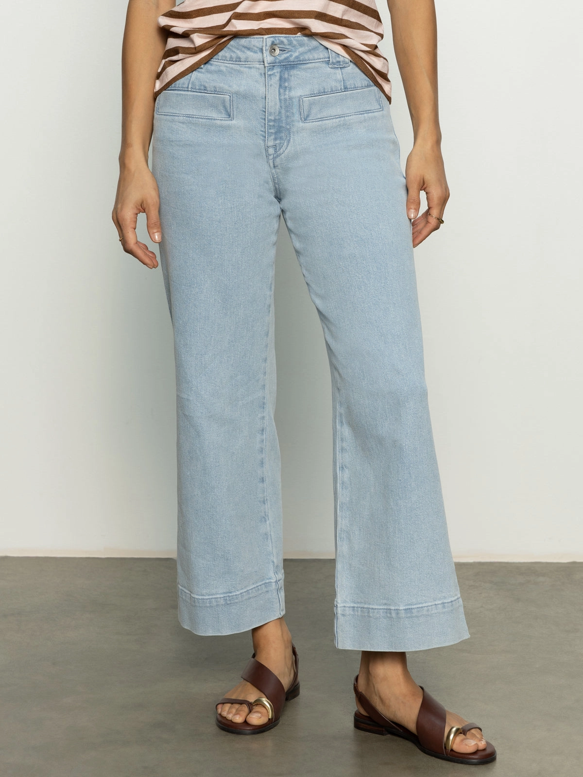 Modern Waist Voyage Standard High Rise Crop Jeans Winner's Circle