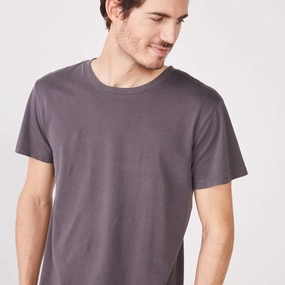 Relaxed Crew Evergreen Fashion