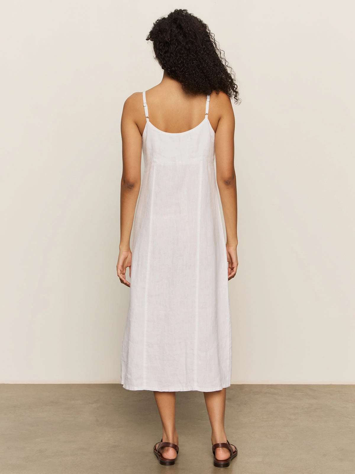 Wilder Linen Dress Bleached White spring outfit