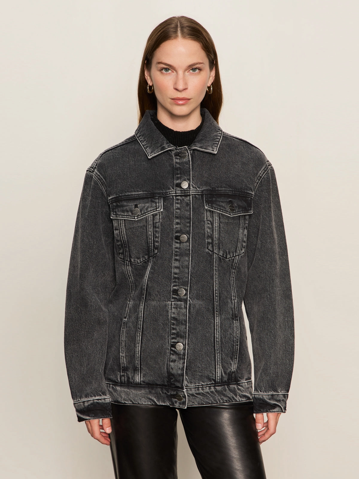 Winter Charm Boyfriend Trucker Jacket Washed Black Denim
