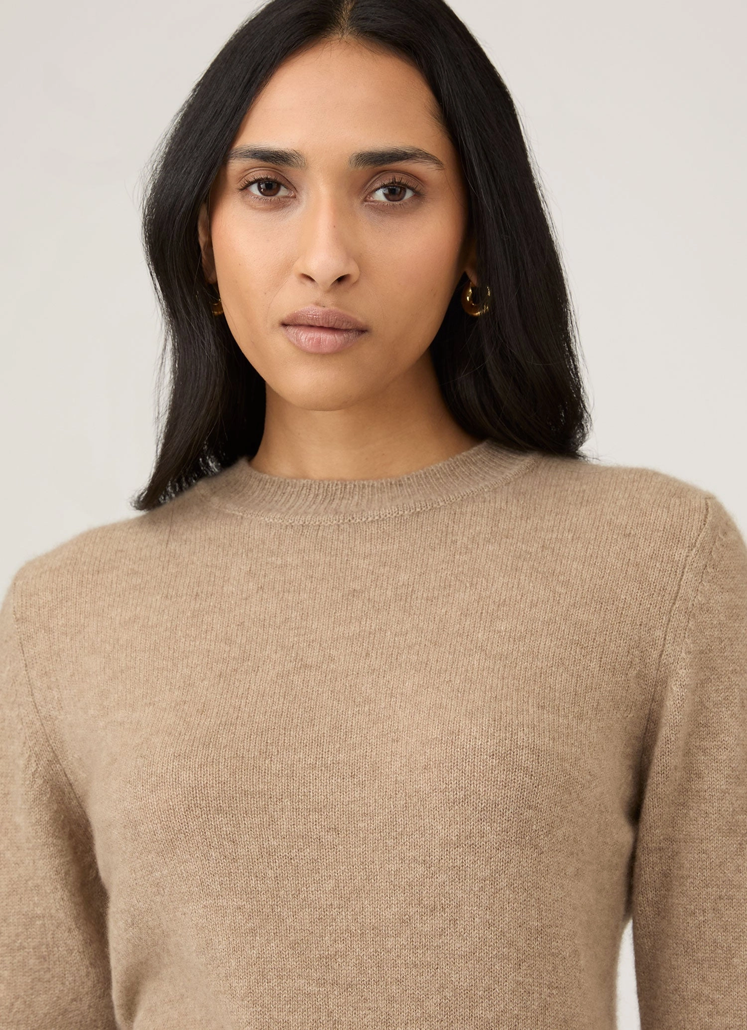 Women's Cashmere Jumper in Mink Cozy Vibes