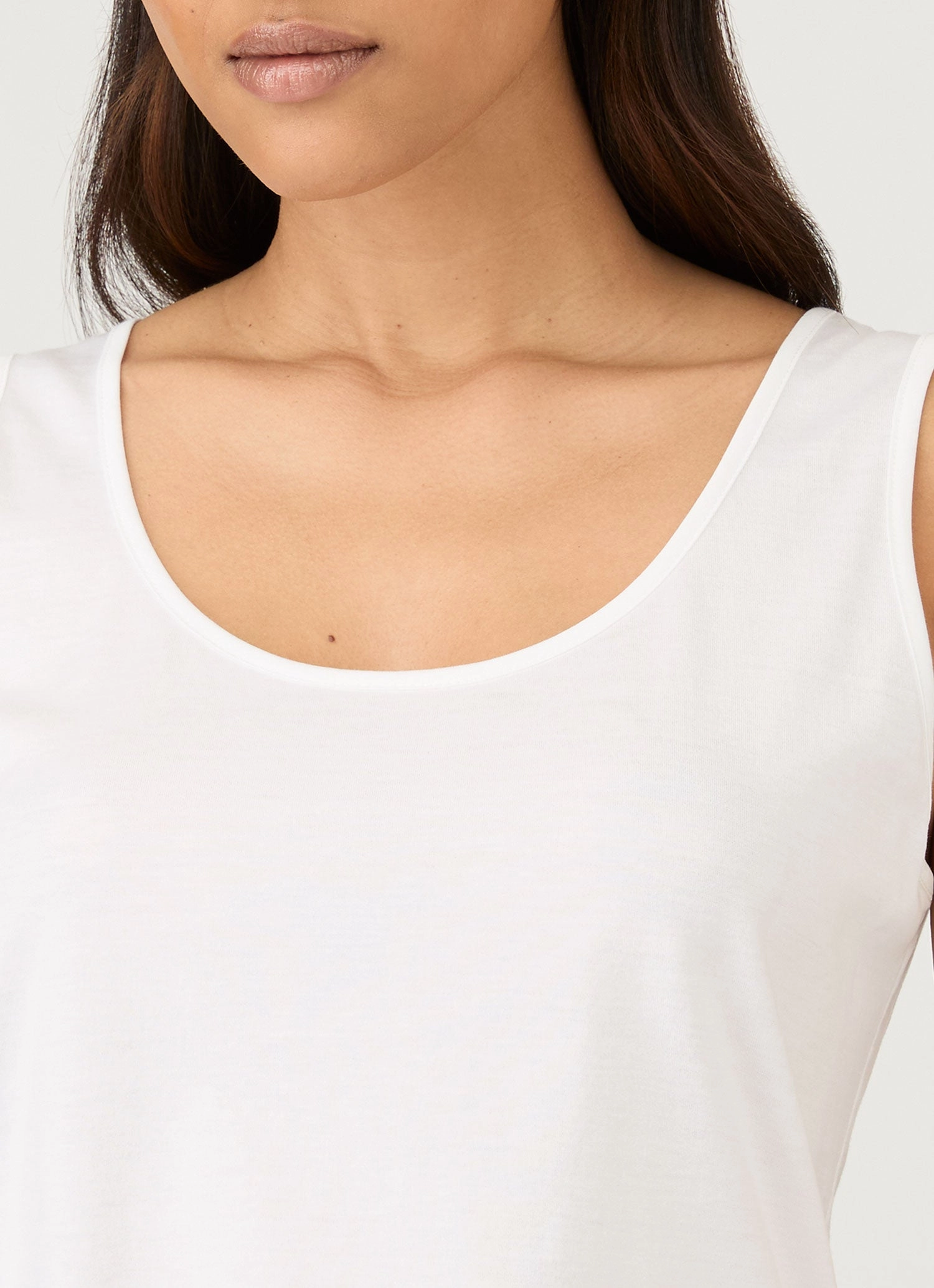 Women's Classic Vest in White Cool Vibes