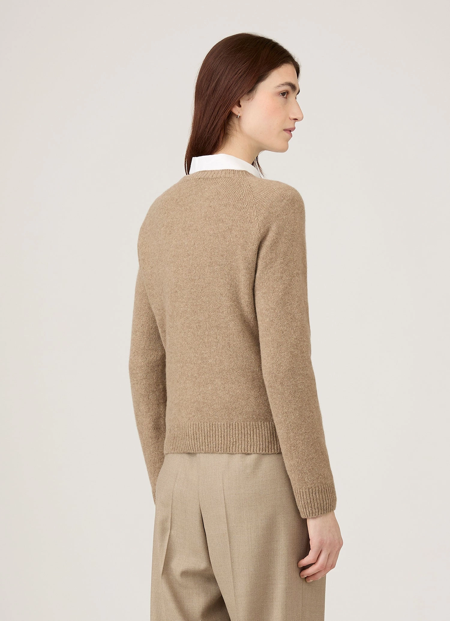 Women's Lambswool Crew Neck Jumper in Mink Cozy Look