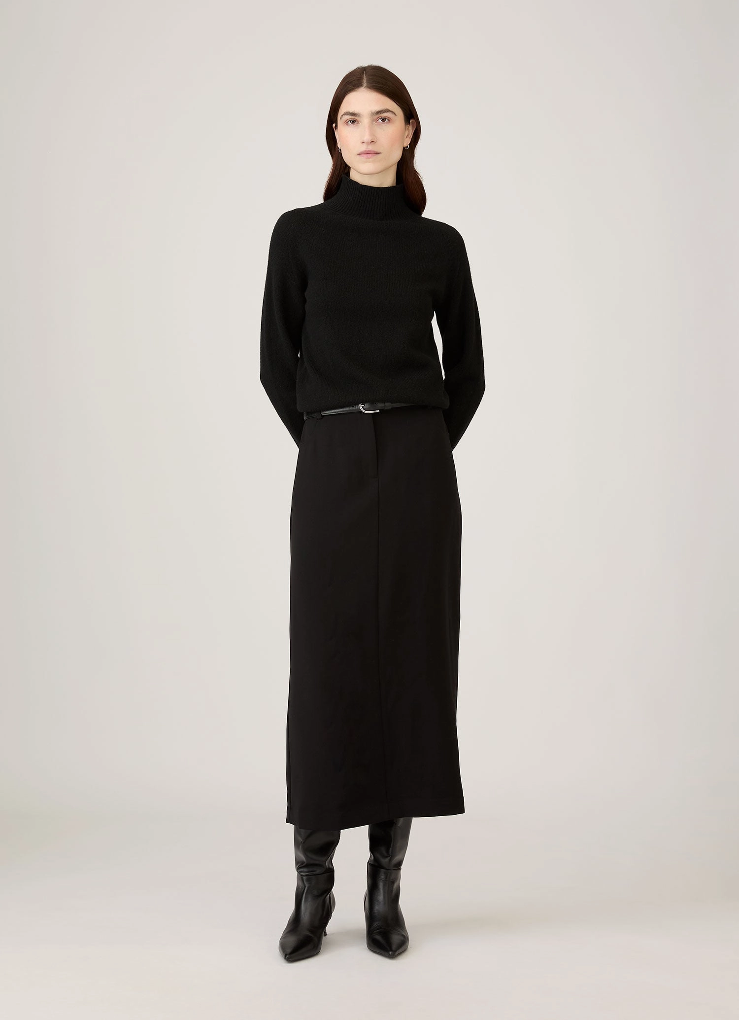 Women's Lambswool Funnel Neck Jumper in Black Trendy Style