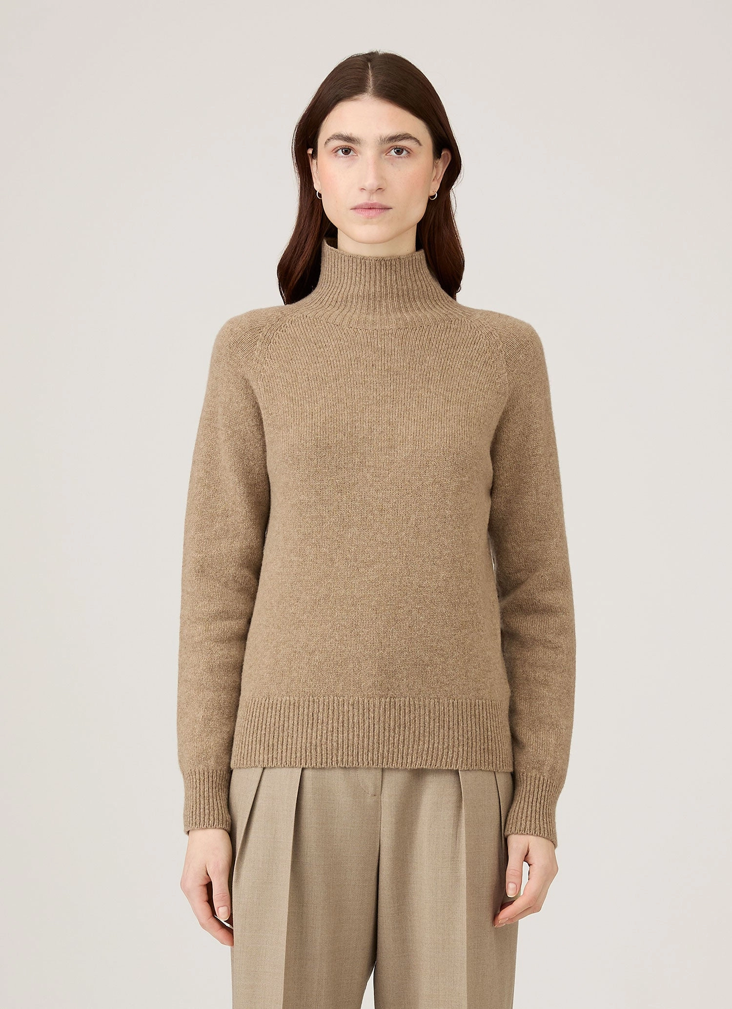 Women's Lambswool Funnel Neck Jumper in Mink Simple Comfort