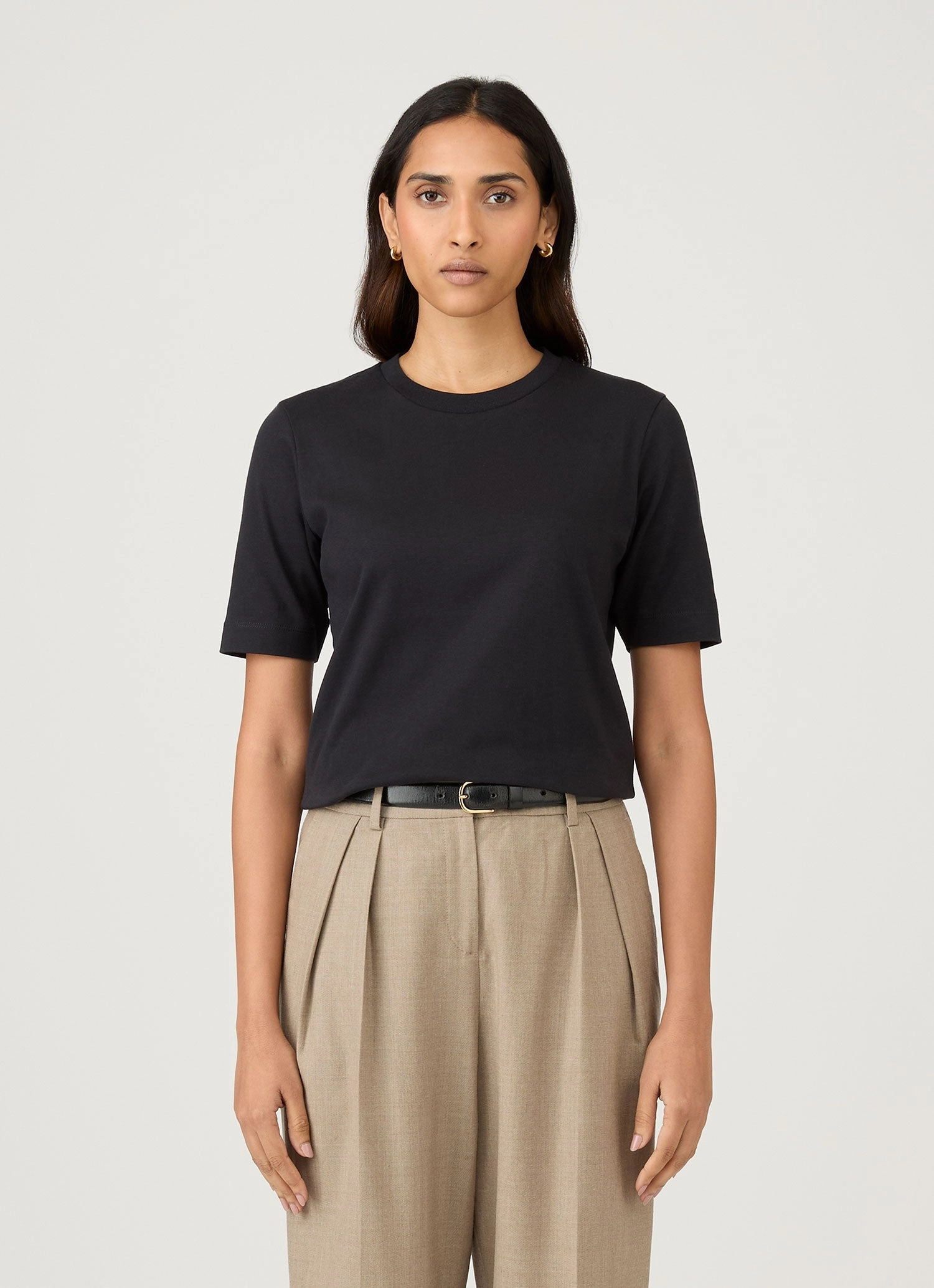 Everyday Outfit Look Women's Mid Sleeve T-shirt in Black