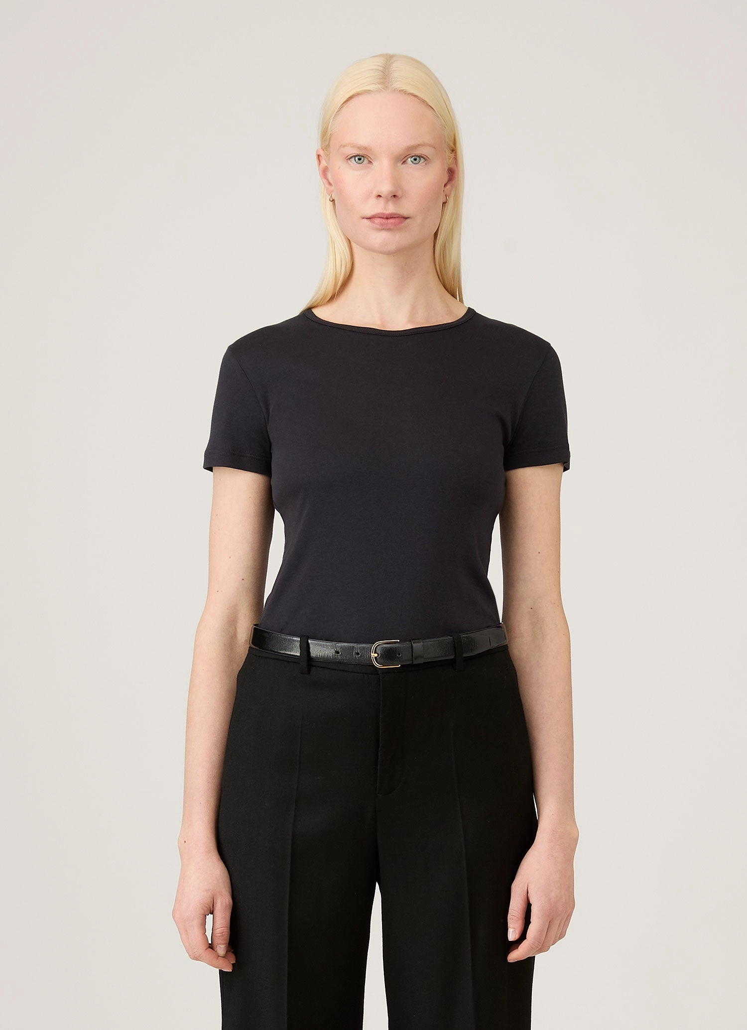 Essential Casual Look All-Day Wear Women's Sea Island Cotton T-shirt in Black
