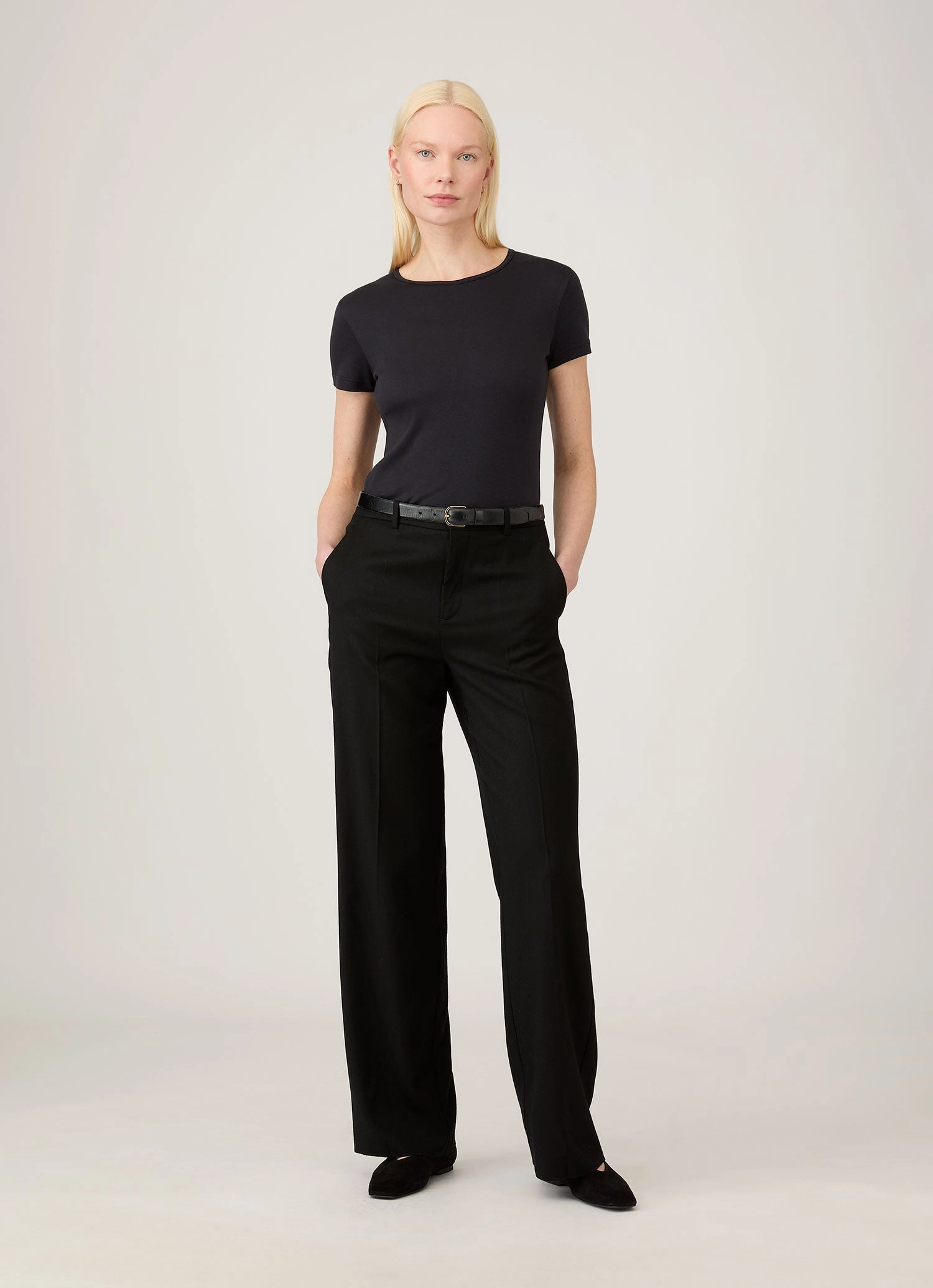 Women's Sea Island Cotton T-shirt in Black Effortless Draping Style